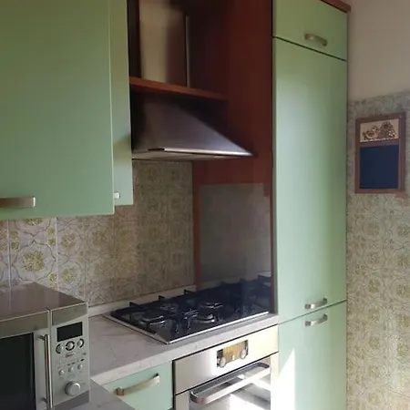 Casa Ellie - Con Giardino E Posto Auto Privati