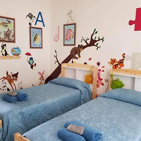 Hébergement de vacances Casa Ellie - Con Giardino E Posto Auto Privati