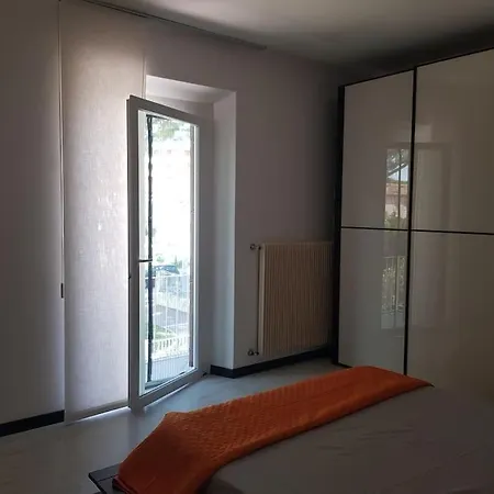 Hébergement de vacances Casa Ellie - Con Giardino E Posto Auto Privati