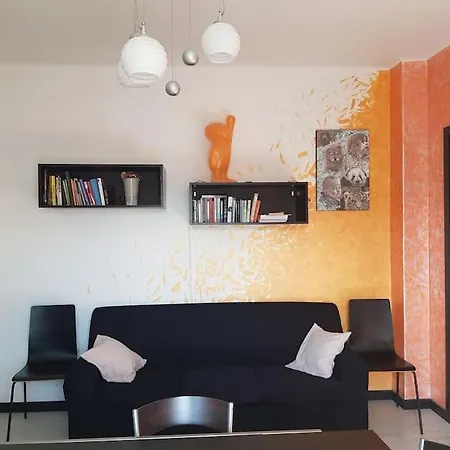 Holiday home Casa Ellie - Con Giardino E Posto Auto Privati *