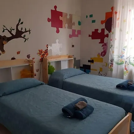 Holiday home Casa Ellie - Con Giardino E Posto Auto Privati