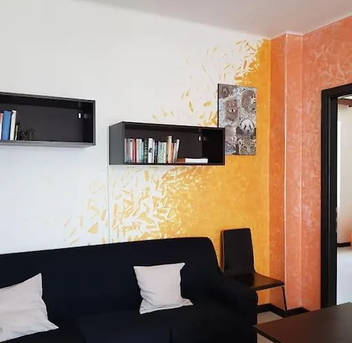 Casa Ellie - Con Giardino E Posto Auto Privati