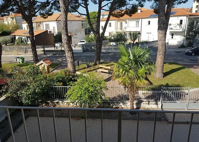 Casa Ellie - Con Giardino E Posto Auto Privati